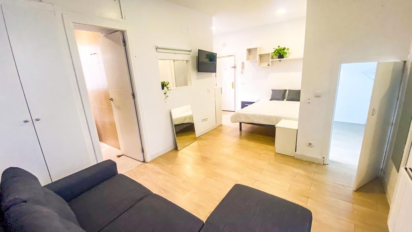 Bedroom of Planta baja to rent in  Madrid Capital  with Heating, Terrace and Furnished