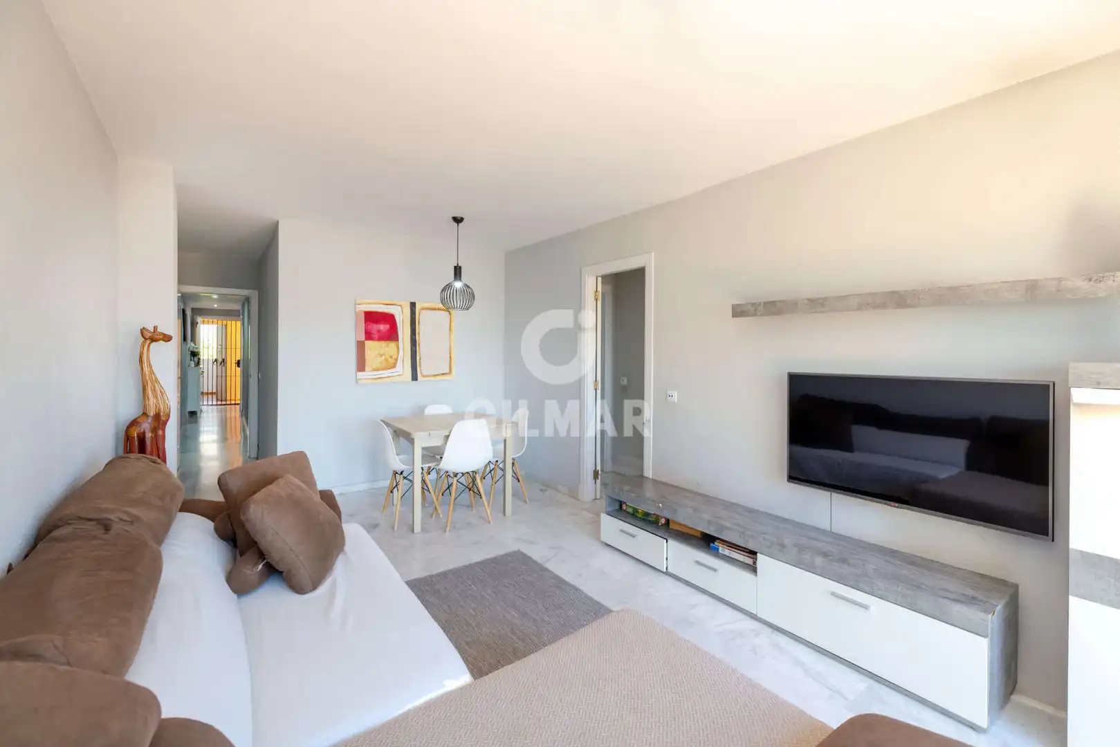 Sala de estar de Piso en venta en Casares con Jardín privado, Trastero y Piscina
