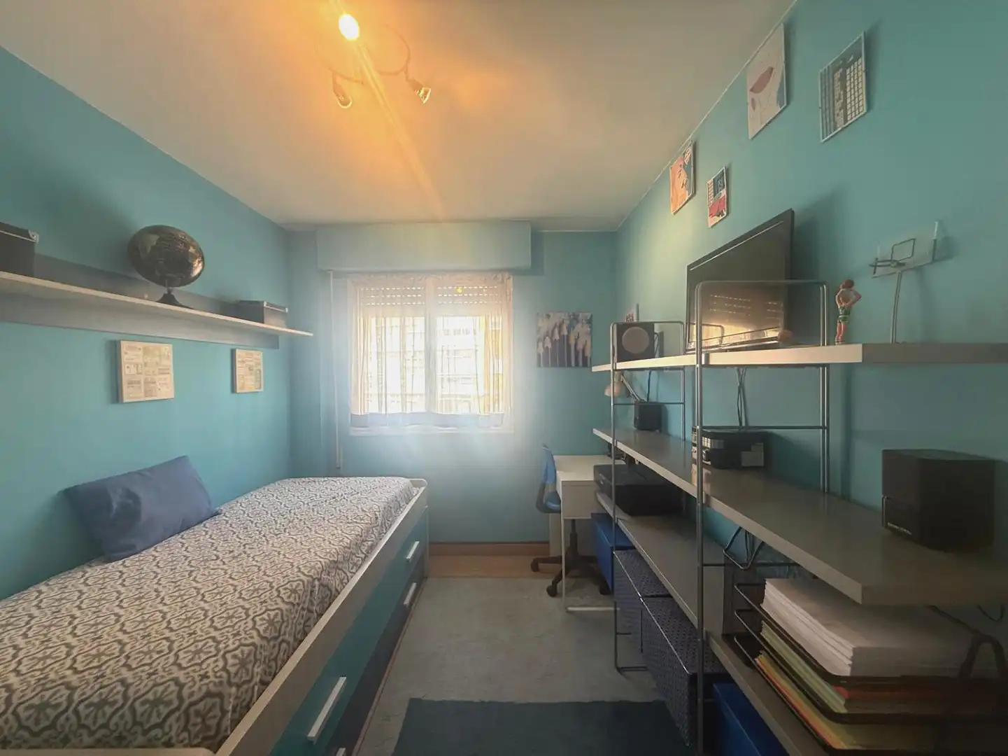 Bedroom of Flat for sale in Avilés  with Furnished
