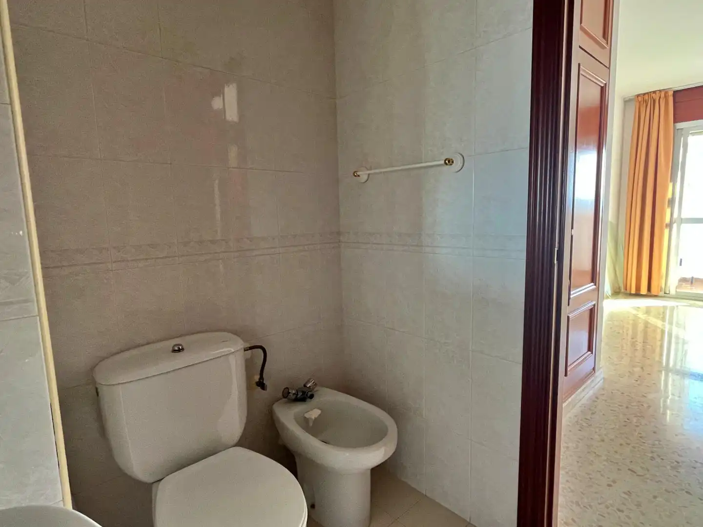 Baño de Piso en venta en Rincón de la Victoria con Aire acondicionado, Terraza y Piscina comunitaria