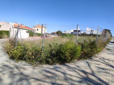 Residential land for sale in Avinguda Països Catalans 20