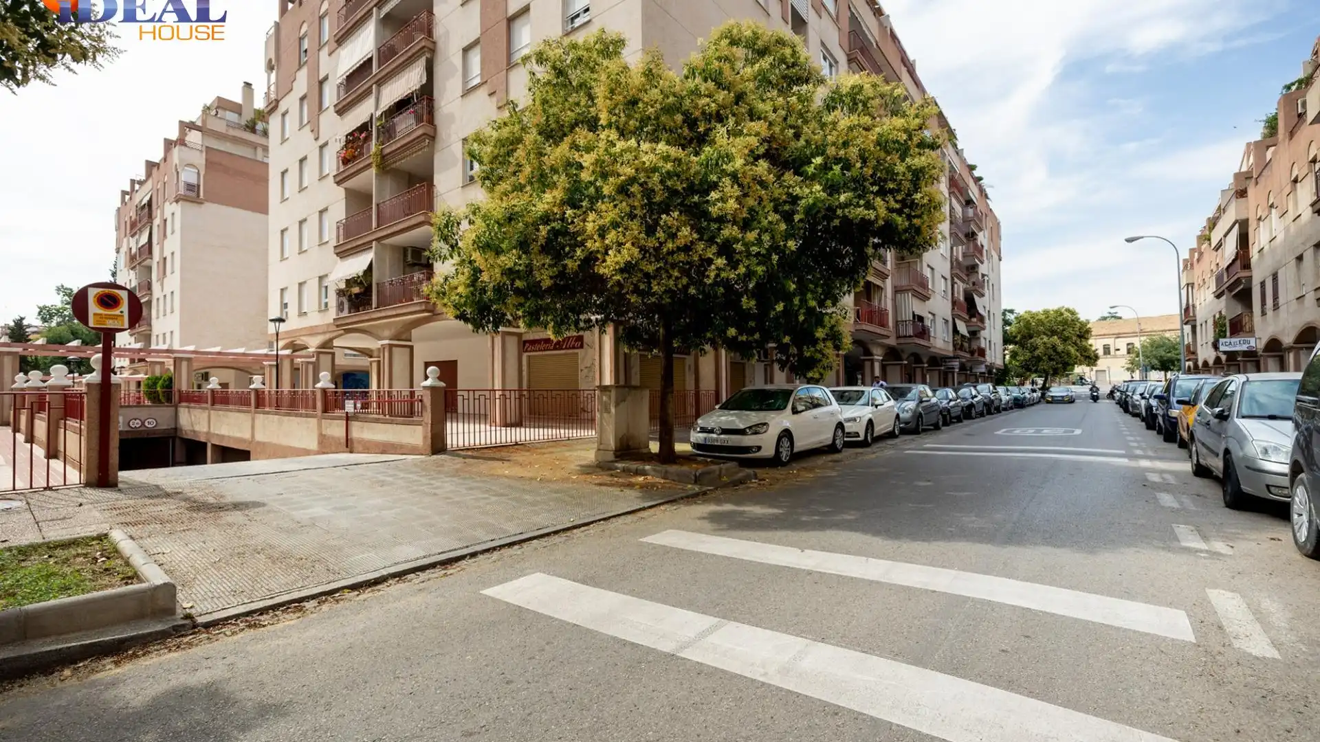 Garage for sale in Angustias - Chana - Encina