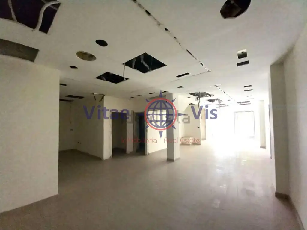 Local comercial en venta en Calle Perez Casas, imagen 4