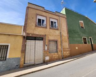 Vista exterior de Casa adosada en venda en Villena amb Terrassa