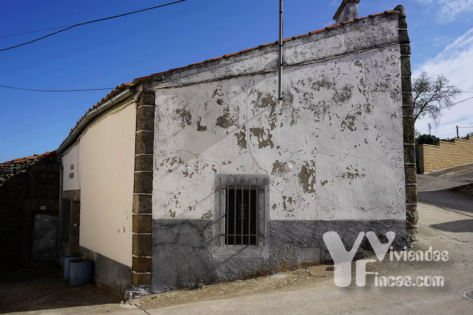 Exterior view of Country homes for sale in Valdelacasa  with Storage room