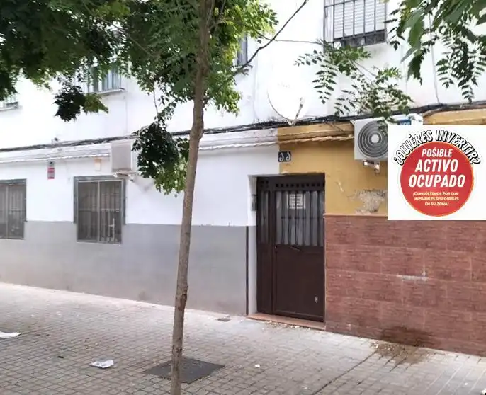 Vista exterior de Apartamento en venta en  Sevilla Capital