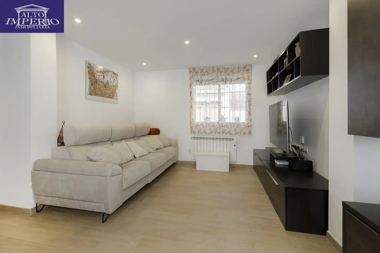 Casa a schiera con terrazza in vendita a 22 Calle Pensamiento, imagen 3