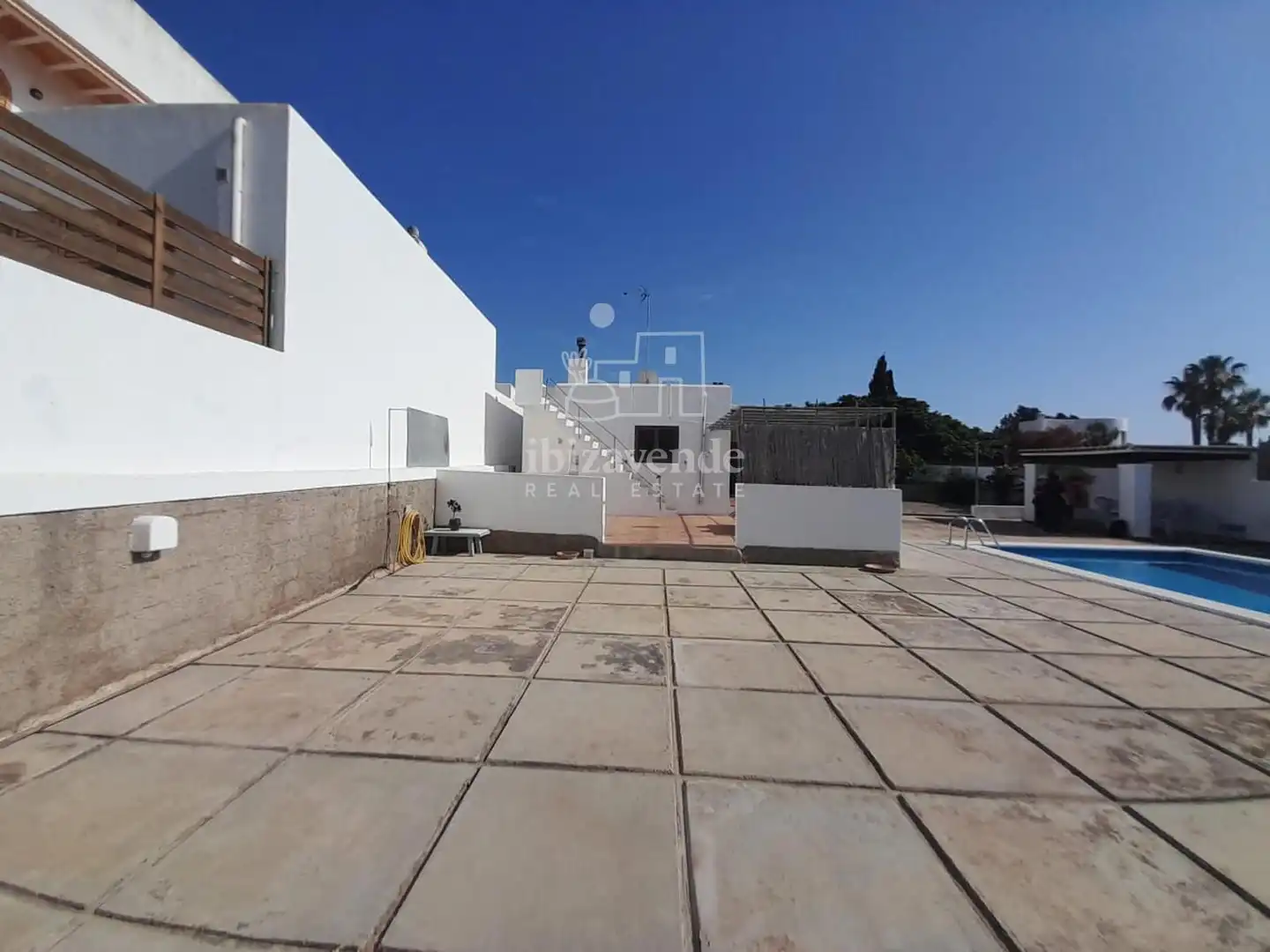 Vista exterior de Casa o xalet en venda en Sant Josep de sa Talaia amb Aire condicionat, Calefacció i Parquet