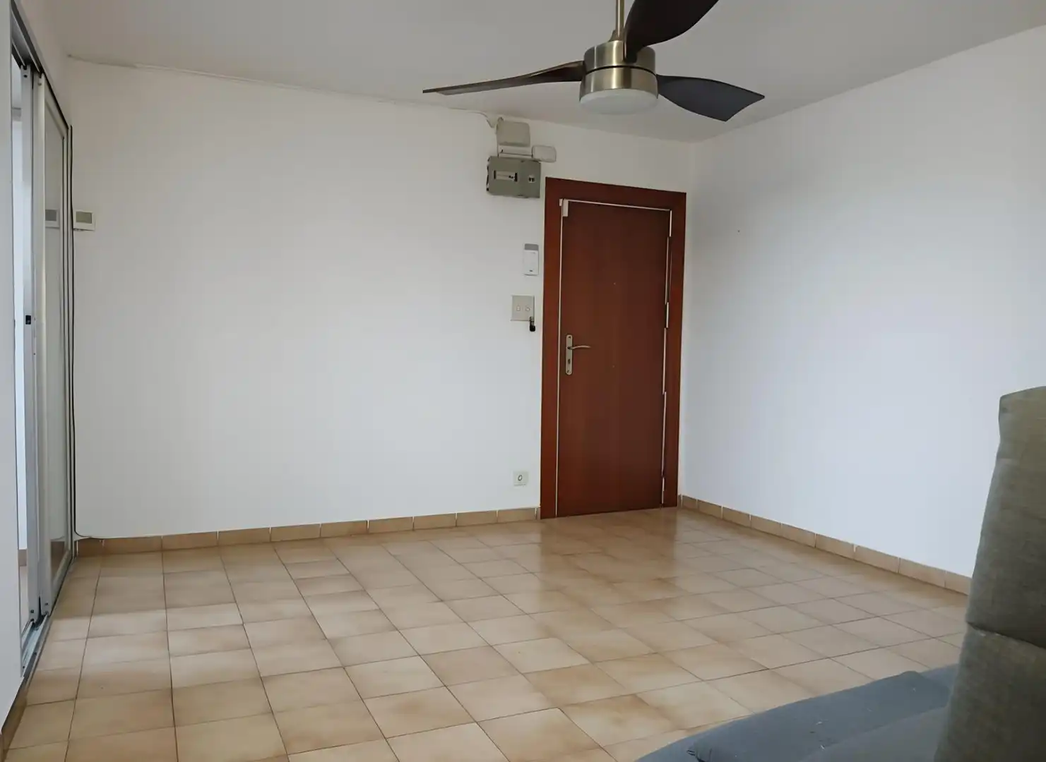 Sala de estar de Piso en venta en Terrassa con Alarma