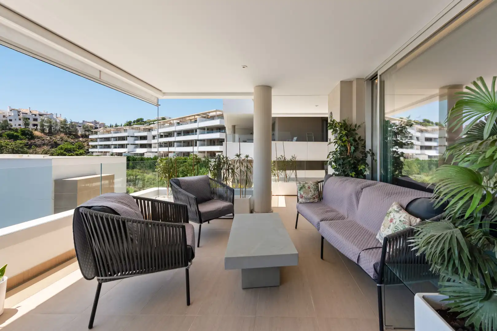 Terraza de Apartamento en venta en Benahavís con Aire acondicionado, Terraza y Piscina