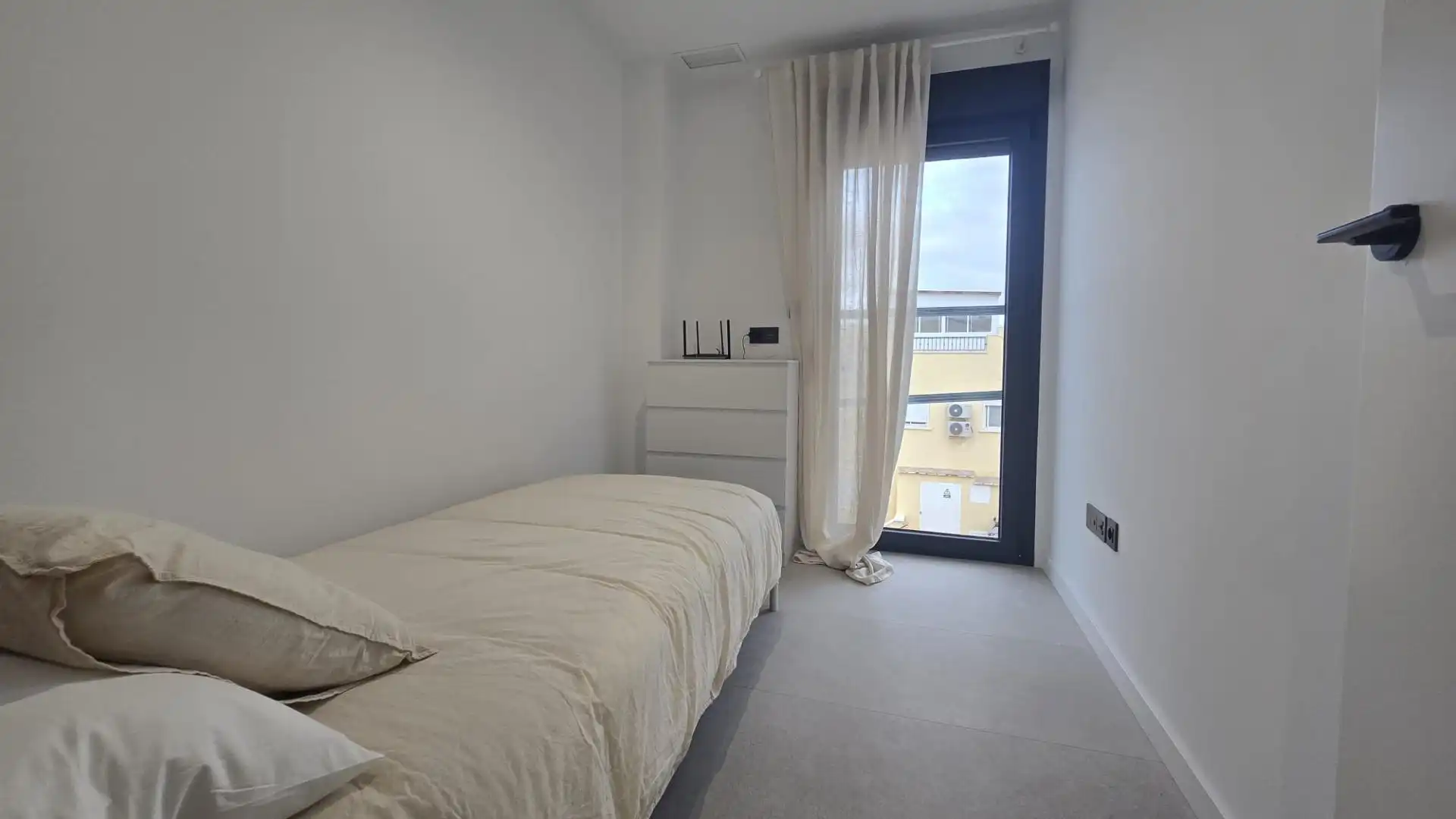 Habitación de Apartamento en venta en Mutxamel con Aire acondicionado, Calefacción y Terraza