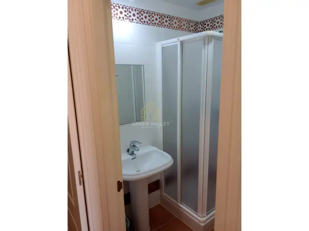 Badezimmer von Wohnungen zum Verkauf in La Alcaidesa mit Klimaanlage, Terrasse und Schwimmbad