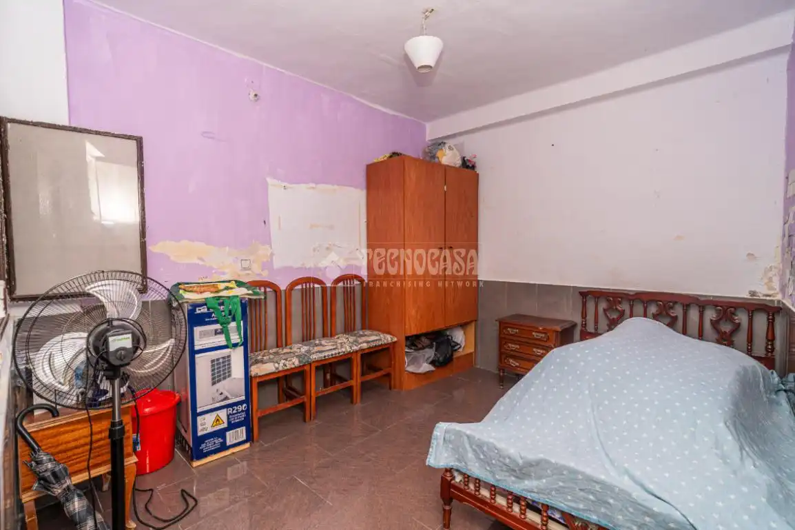 Dormitori de Casa adosada en venda en Linares amb Aire condicionat i Terrassa