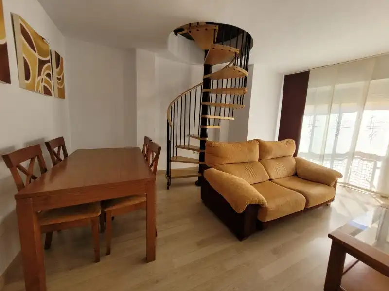 Maisonette zum Verkauf in Calle Enrique de Egas, 12, Suárez