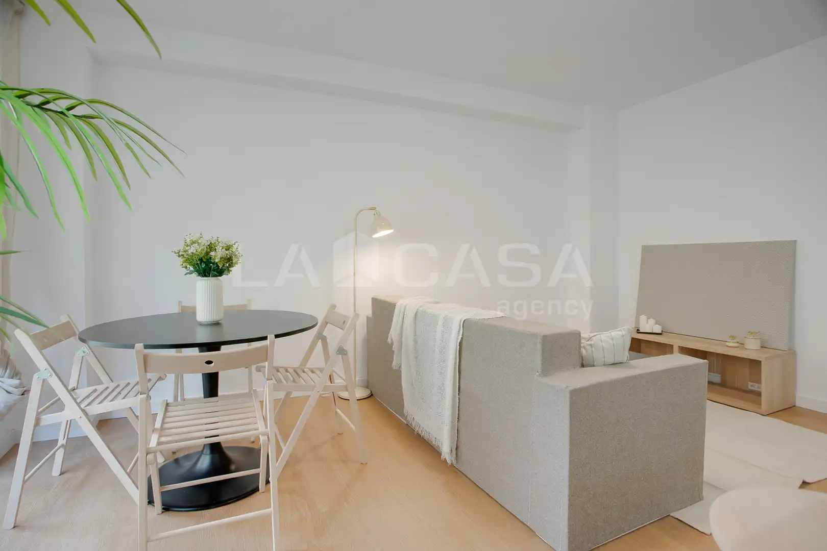 Schlafzimmer von Wohnung zum Verkauf in Barcelona mit Heizung und Balkon