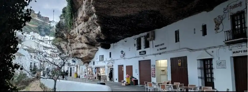 Dúplex en venta en Setenil de las Bodegas con Terraza y Balcón