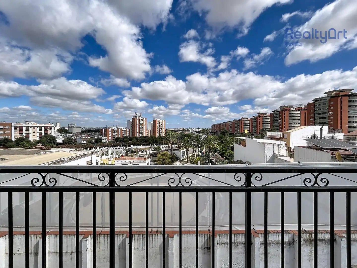 Piso con terraza en venta en Bellavista - La Palmera, imagen 2