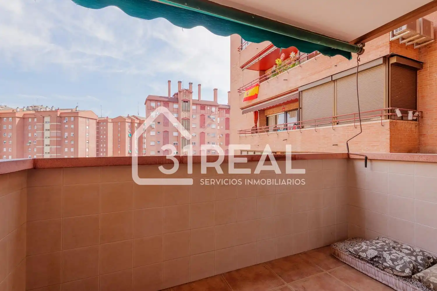 Terrassa de Pis en venda en Madrid amb Aire condicionat, Calefacció i Jardí privat