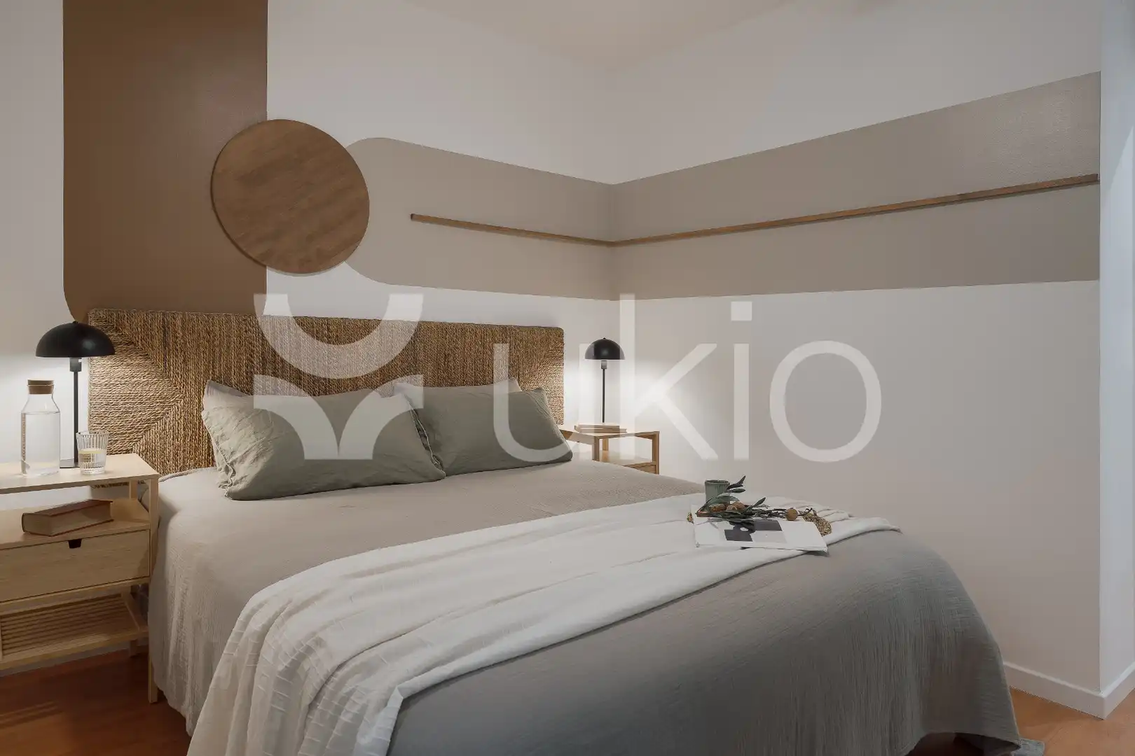 Dormitori de Apartament de lloguer en Madrid amb Aire condicionat, Calefacció i Terrassa
