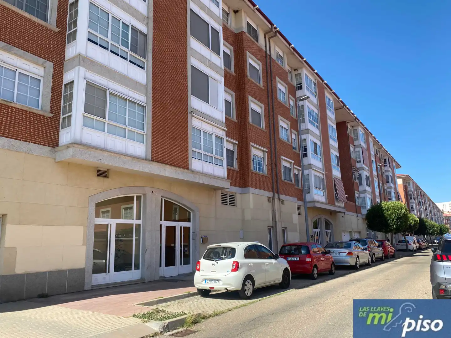 Exterior view of Flat for sale in Laguna de Duero  with Heating, Parquet flooring and Storage room