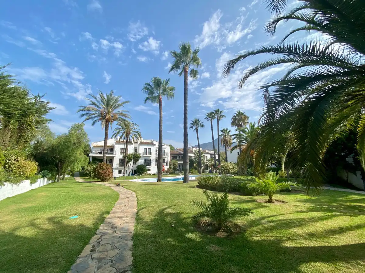 Home with pool for sale in Nueva Andalucía, imagen 16