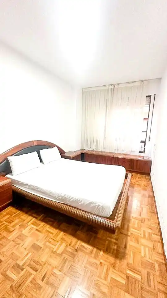 Schlafzimmer von Wohnungen zum Verkauf in  Logroño mit Heizung, Parkett und Abstellraum