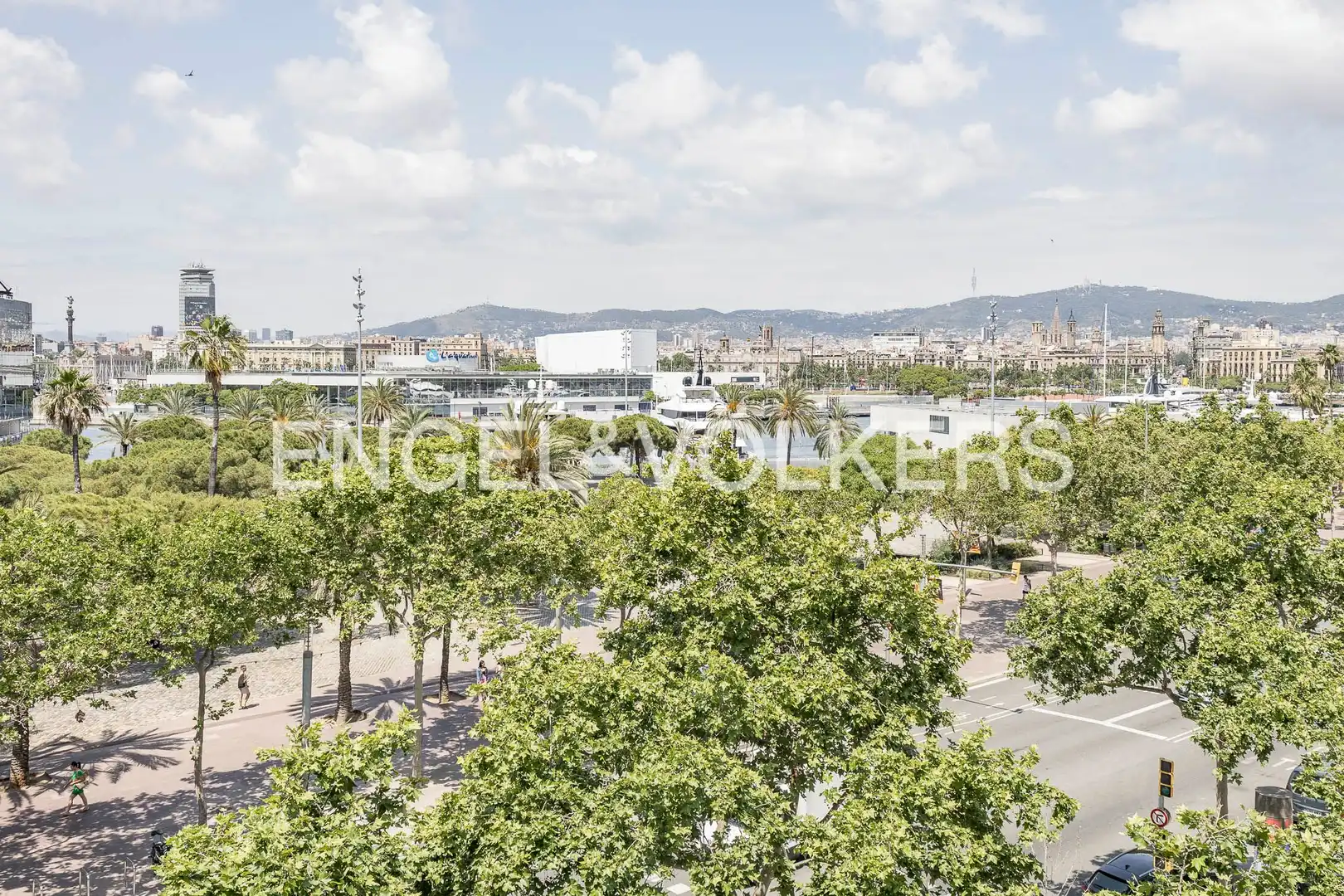 Außenansicht von Wohnung zur Miete in Barcelona mit Klimaanlage, Heizung und Parkett