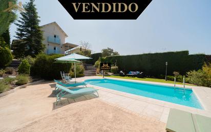 Piscina de Casa o xalet en venda en Torrelodones amb Aire condicionat, Jardí privat i Terrassa