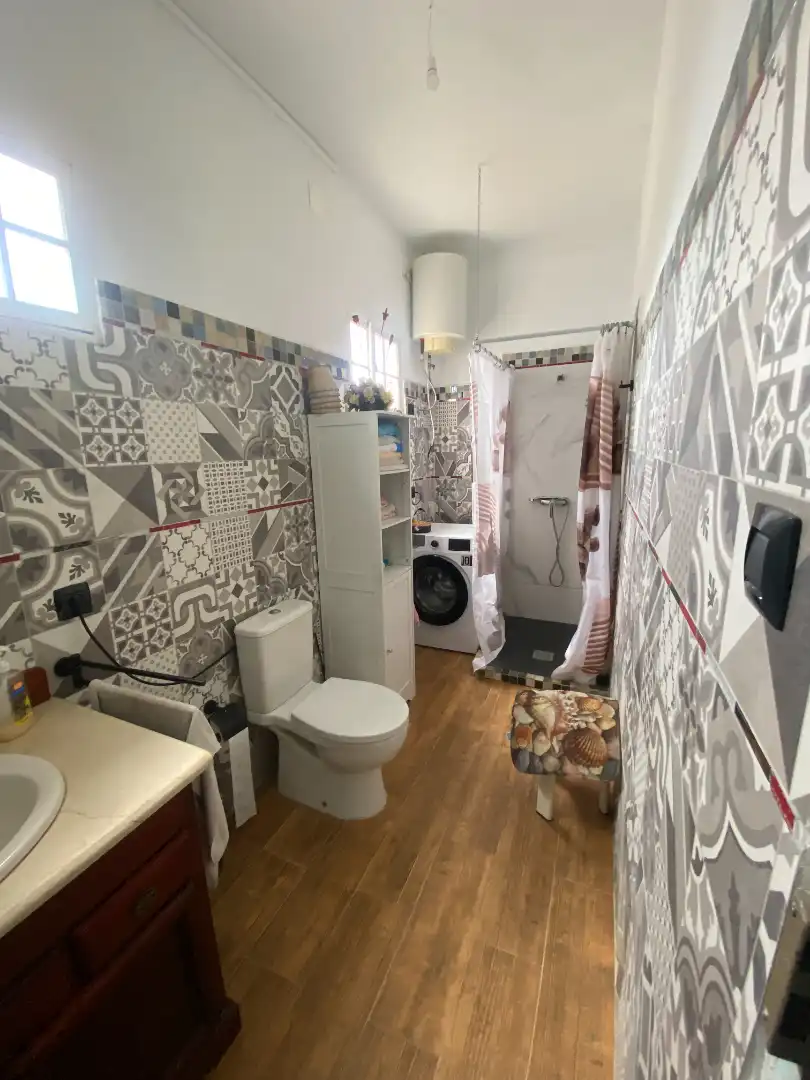 Baño de Finca rústica en venta en Los Llanos de Aridane con Jardín privado y Amueblado