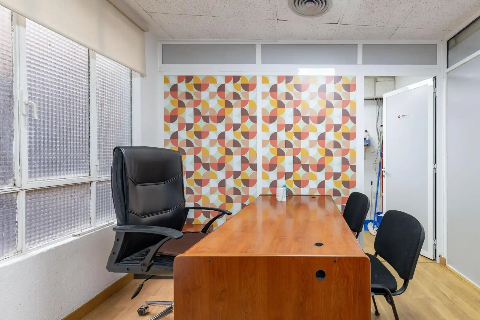 Office for rent in Valencia  with Air Conditioner and Heating