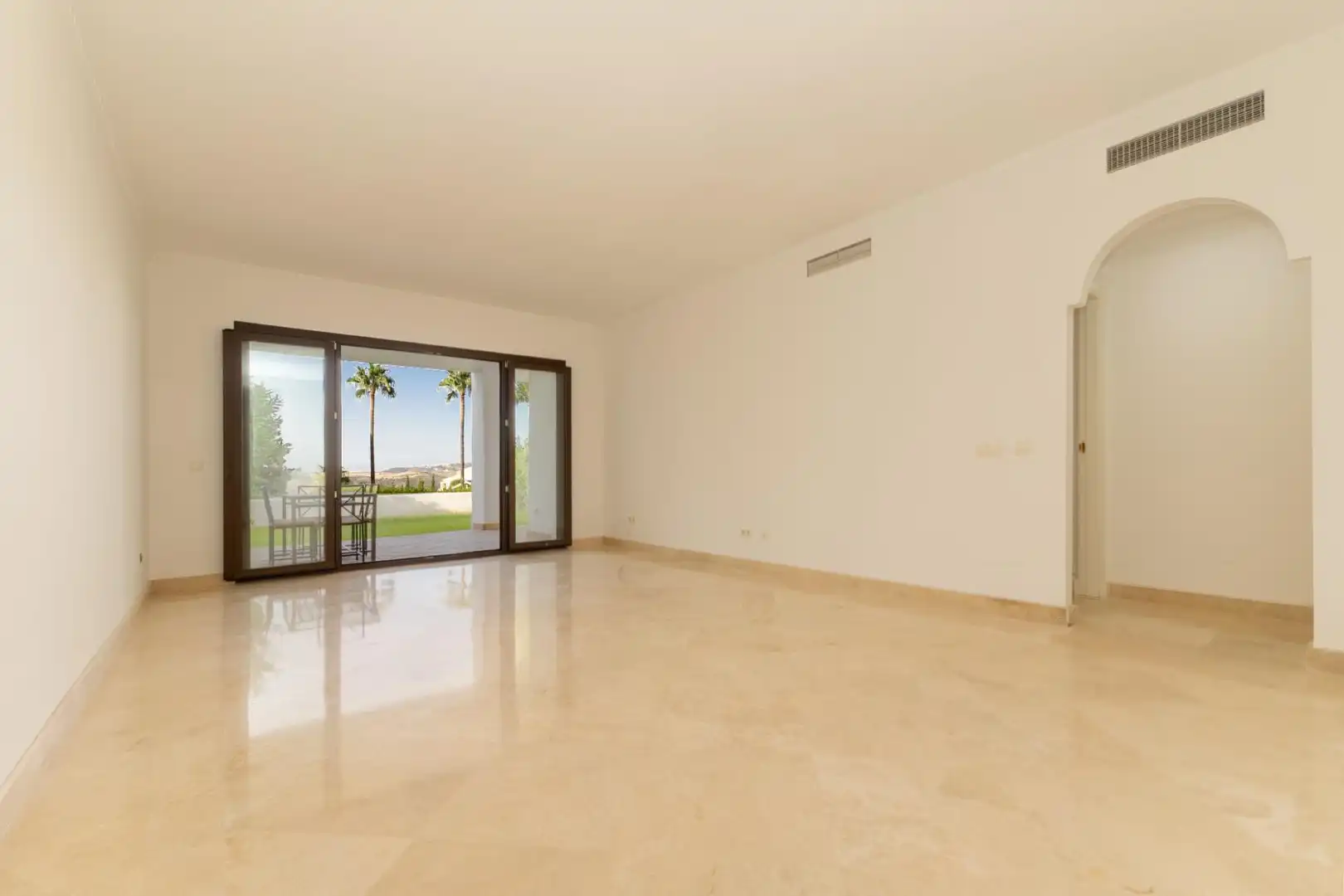 Bajo con piscina en venta en Mijas Golf, imagen 7