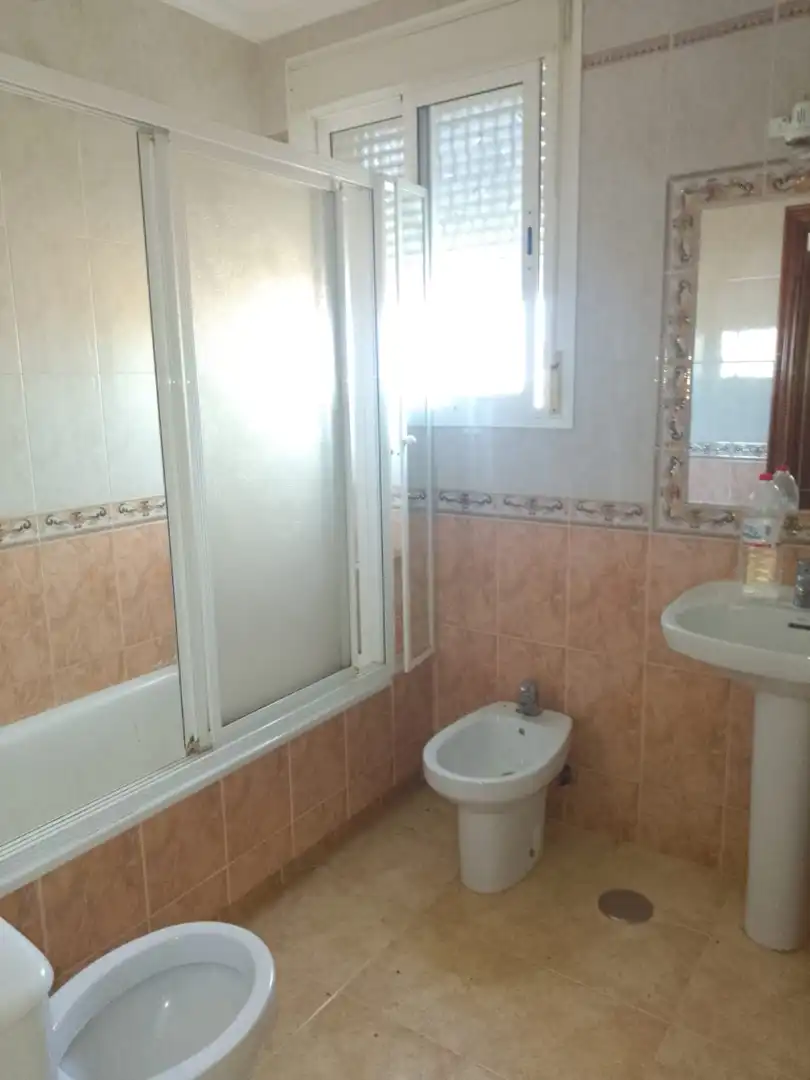 Baño de Casa o chalet en venta en Dos Hermanas con Jardín privado, Terraza y Balcón