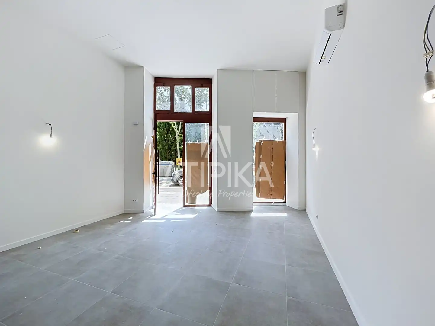 Commercial properties for rent in Barcelona  with Air Conditioner