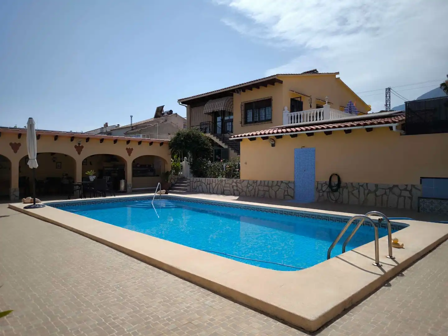 Casa amb piscina en venda a Coloma, imagen 2