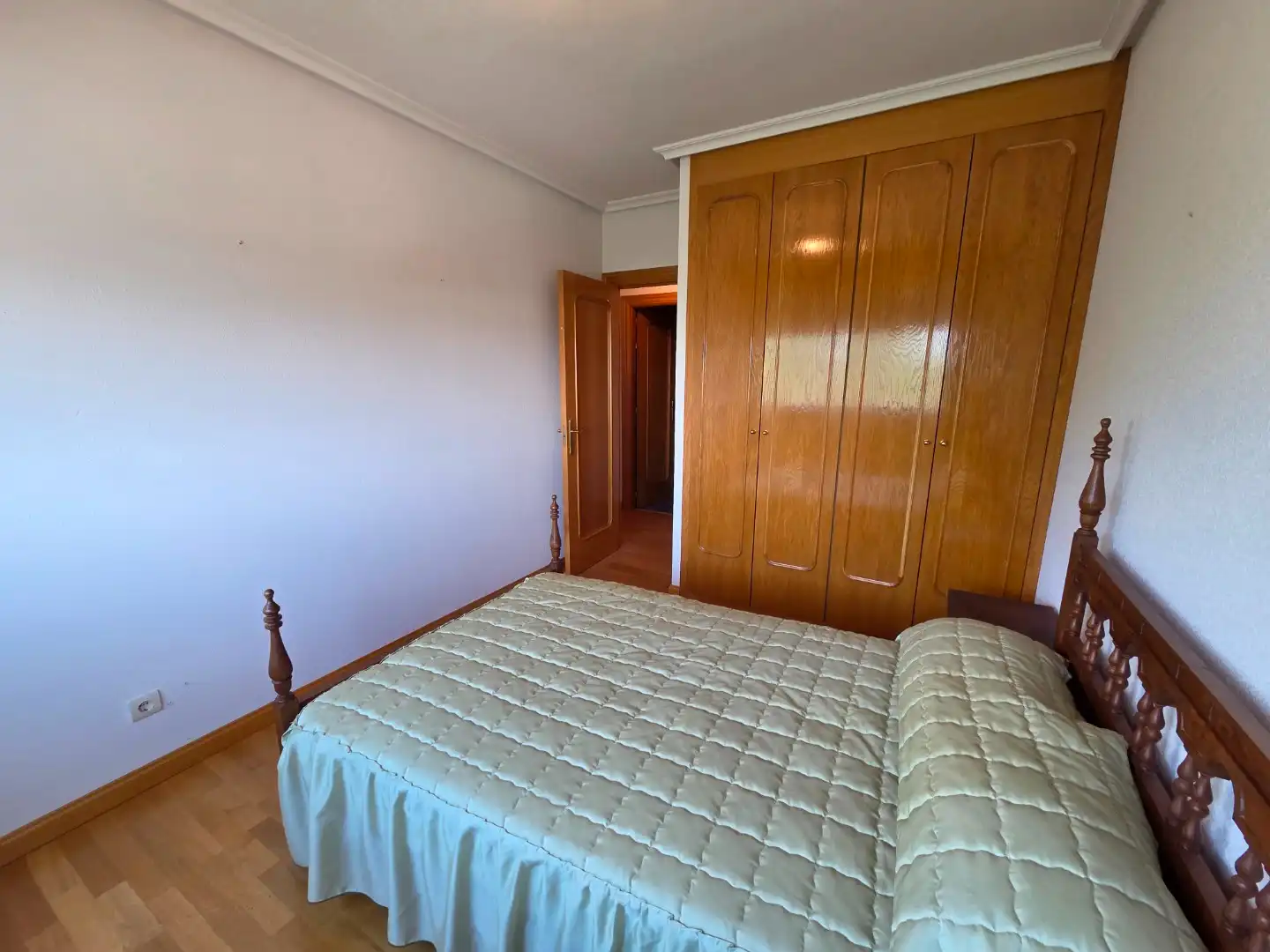 Dormitori de Pis en venda en Burgos amb Calefacció, Parquet i Traster
