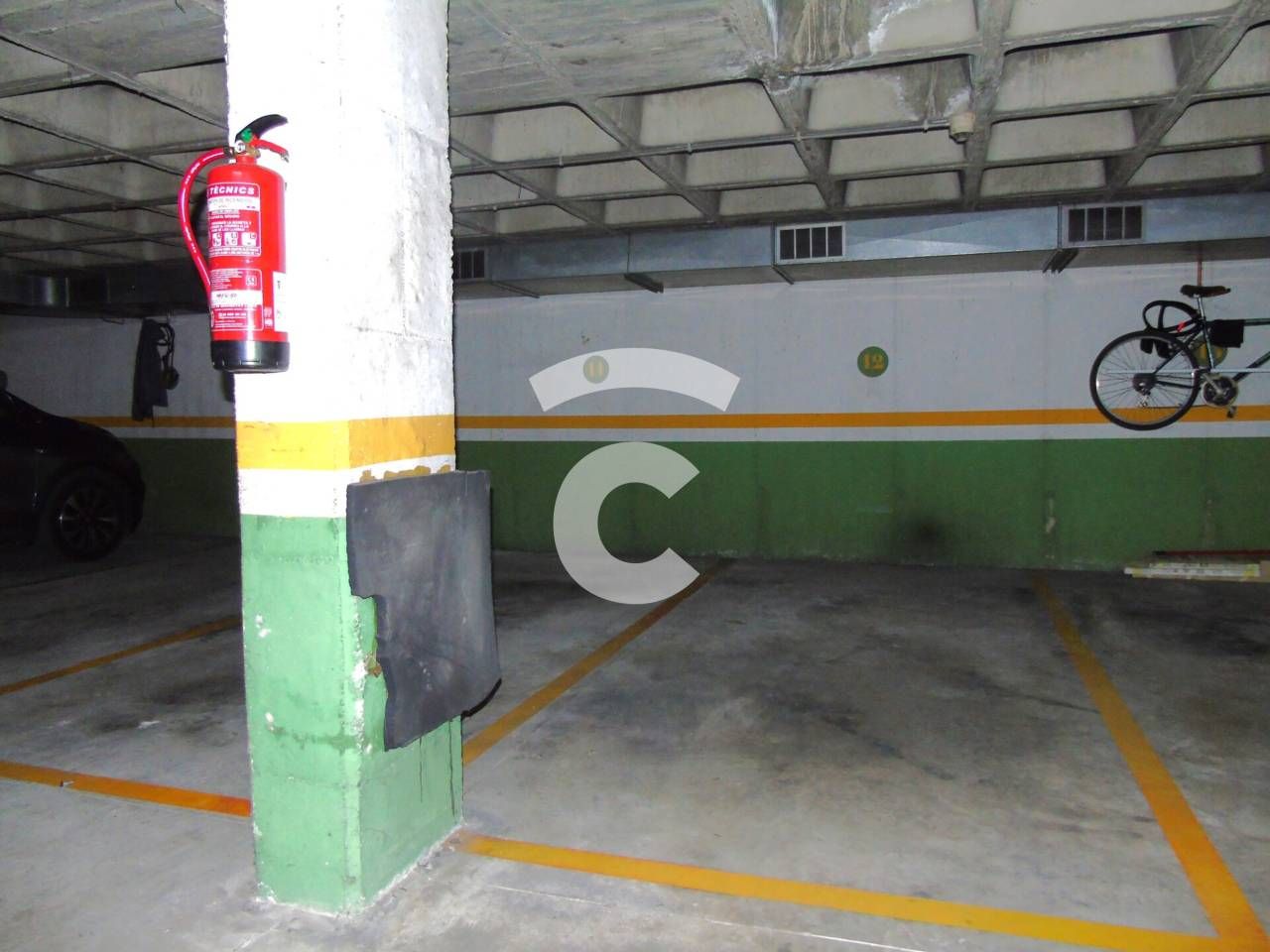 Aparcament de Garatge en venda en Vic