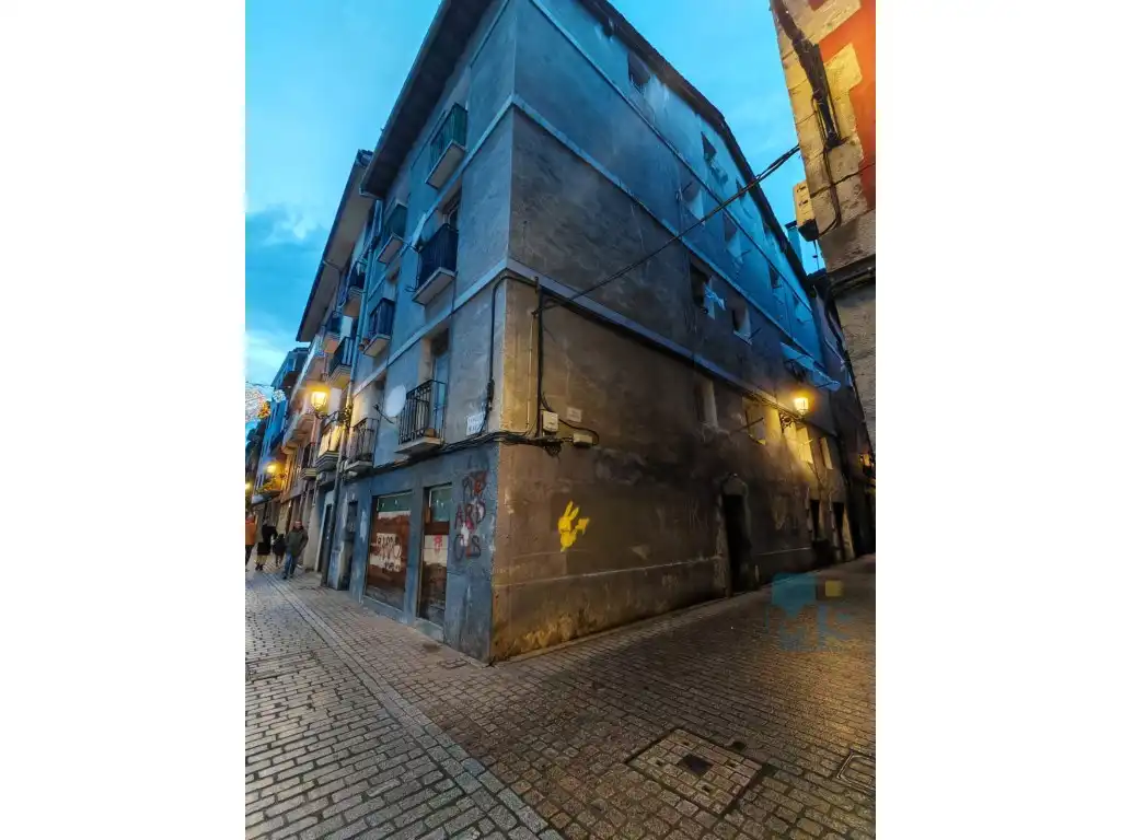 Exterior view of Buildings for sale in Azpeitia