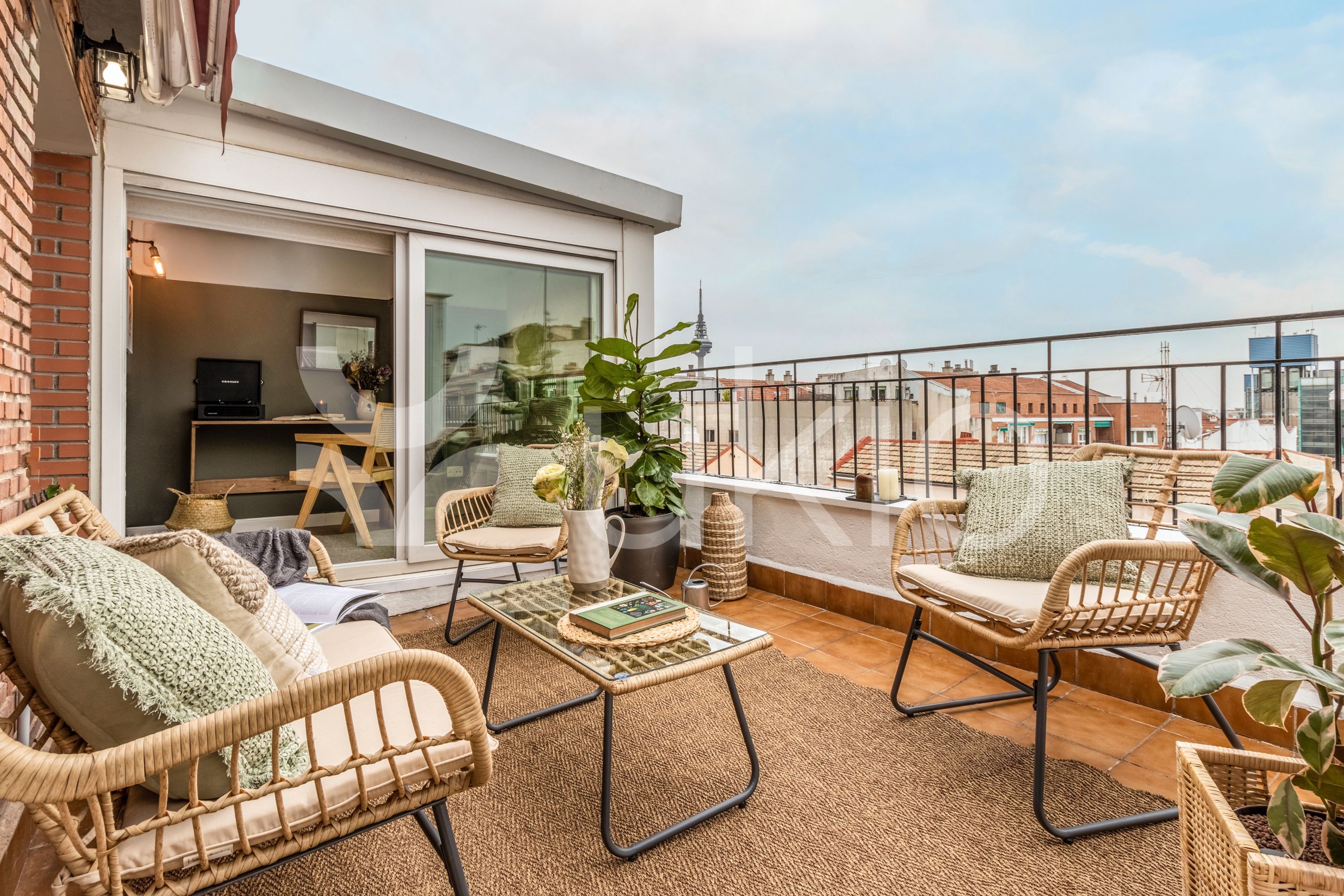 Terrace of Apartment to rent in  Madrid Capital  with Air Conditioner, Terrace and Furnished