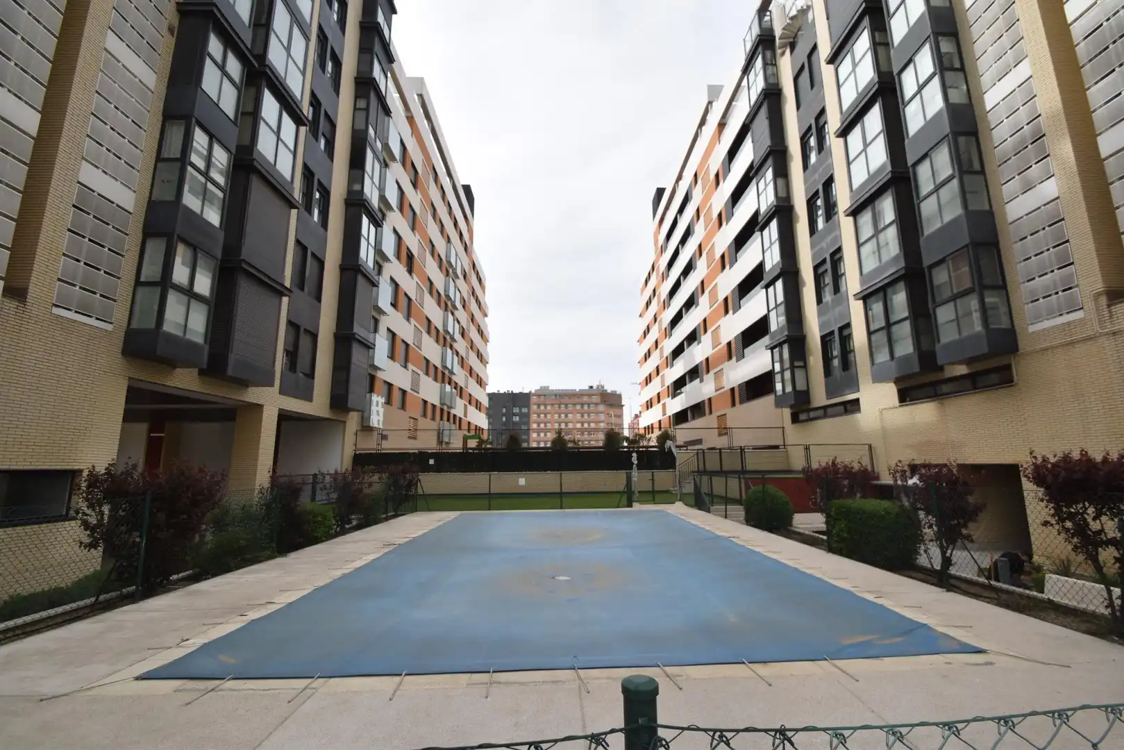Aparcament de Pis en venda en Madrid amb Aire condicionat, Calefacció i Piscina comunitària