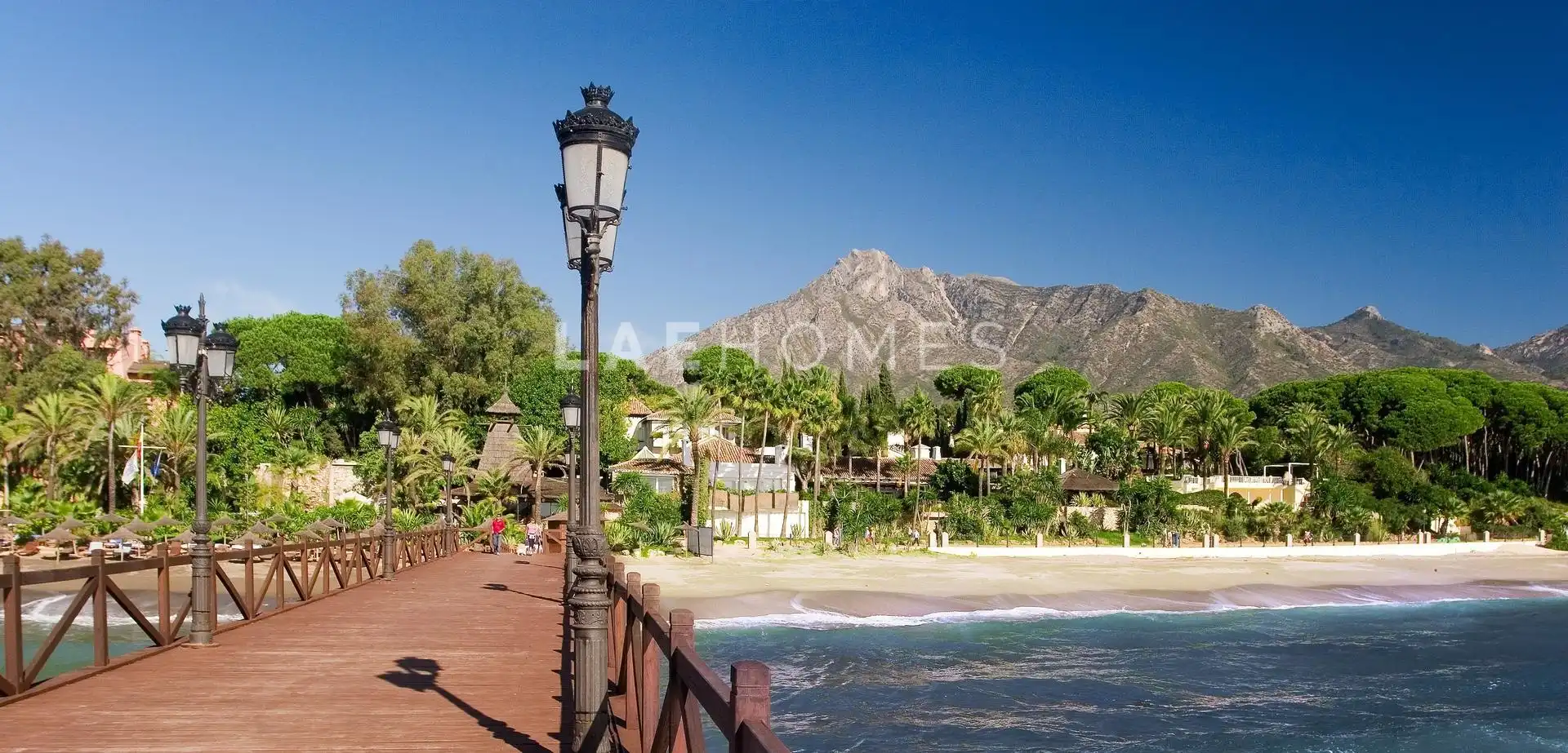 Vista exterior de Apartament en venda en Marbella amb Aire condicionat, Calefacció i Terrassa