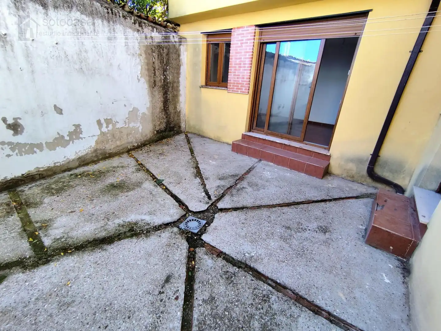 Jardí de Casa adosada en venda en Corcos amb Calefacció