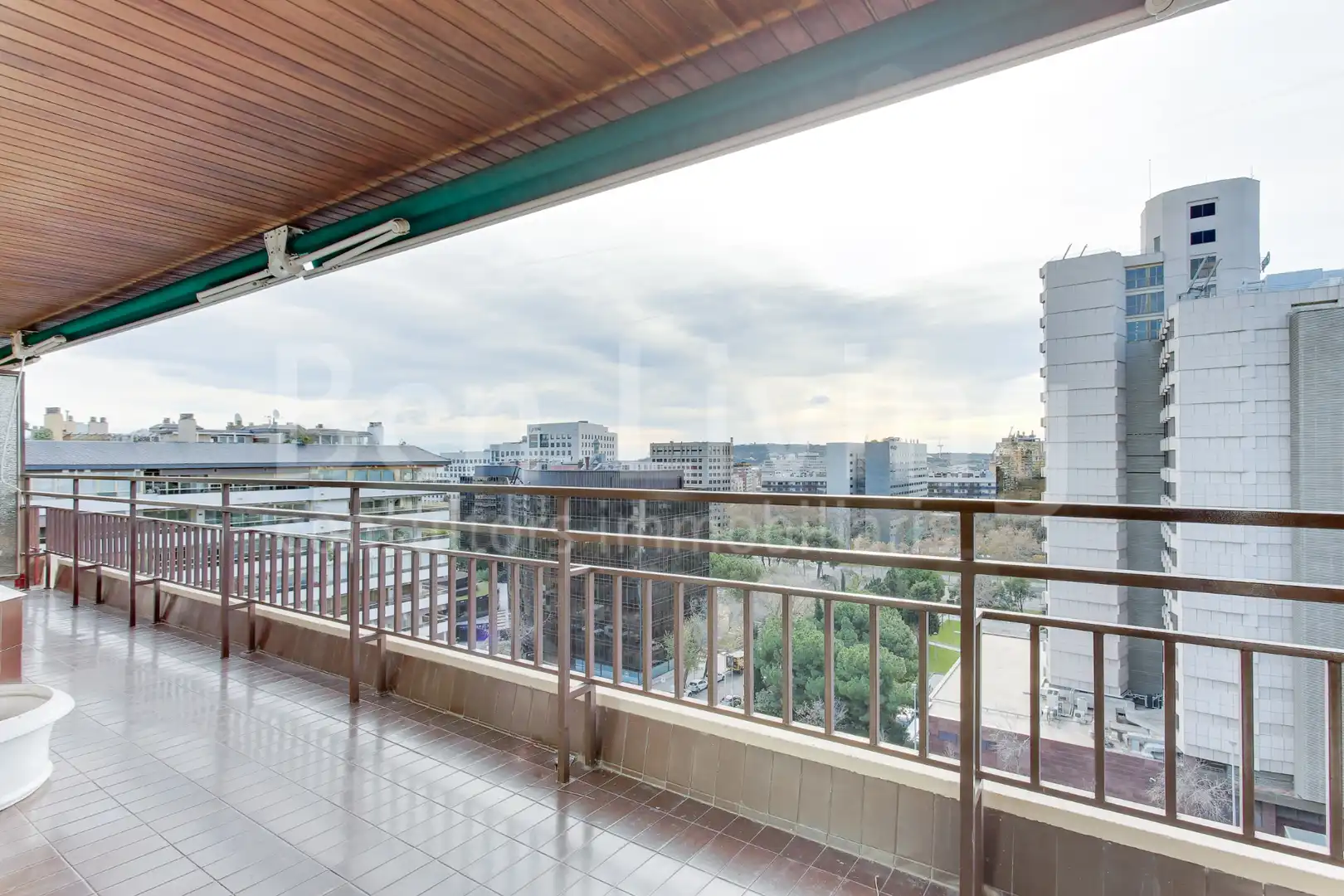 Flat for rent in Carrer de Josep Irla i Bosch, 6, Barri de les Corts