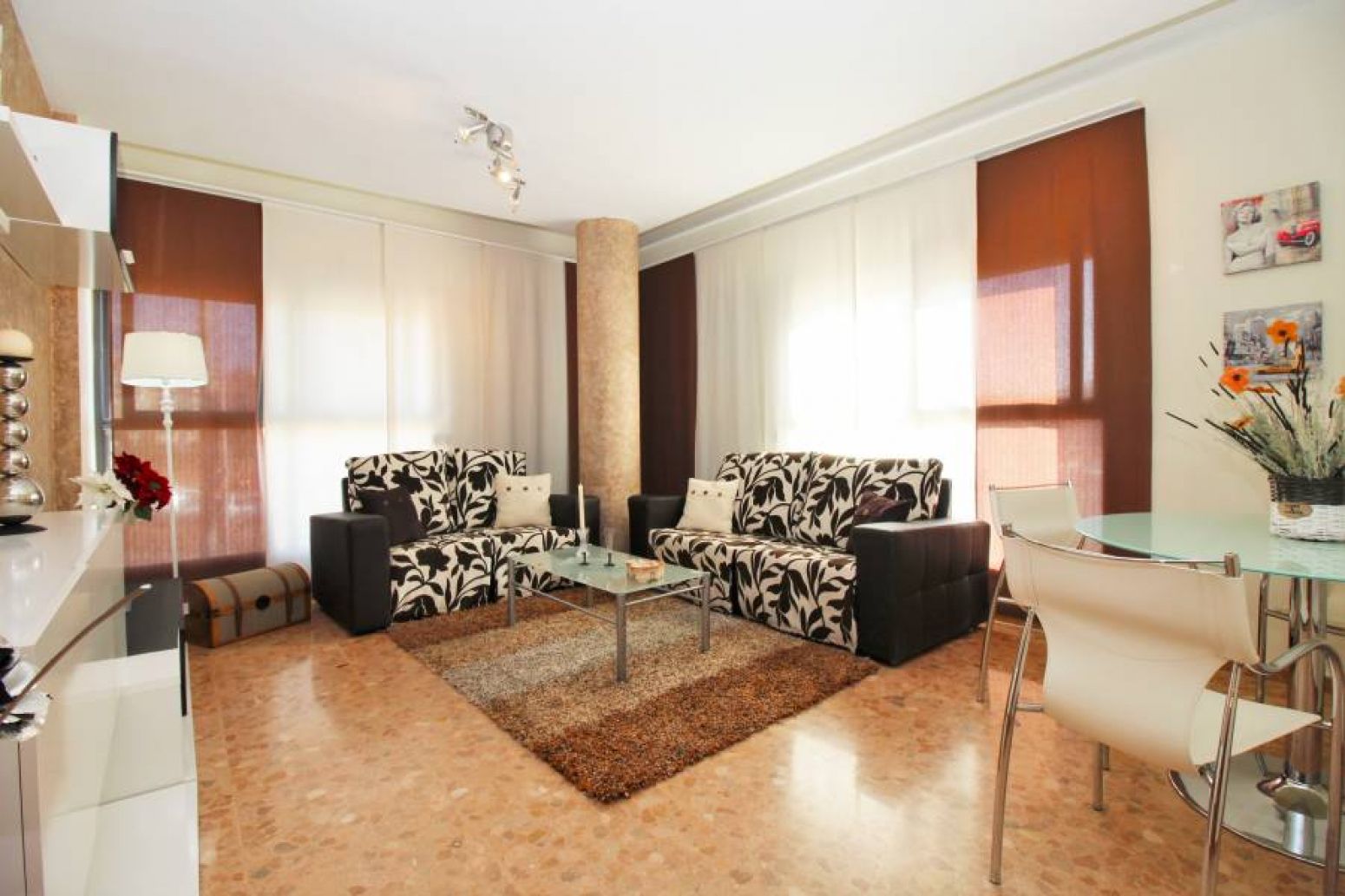 Living room of Flat to rent in Torrent  with Air Conditioner, Heating and Furnished