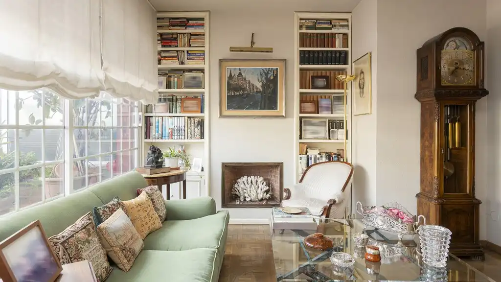Sala de estar de Ático en venta en Barcelona con Aire acondicionado, Calefacción y Parquet
