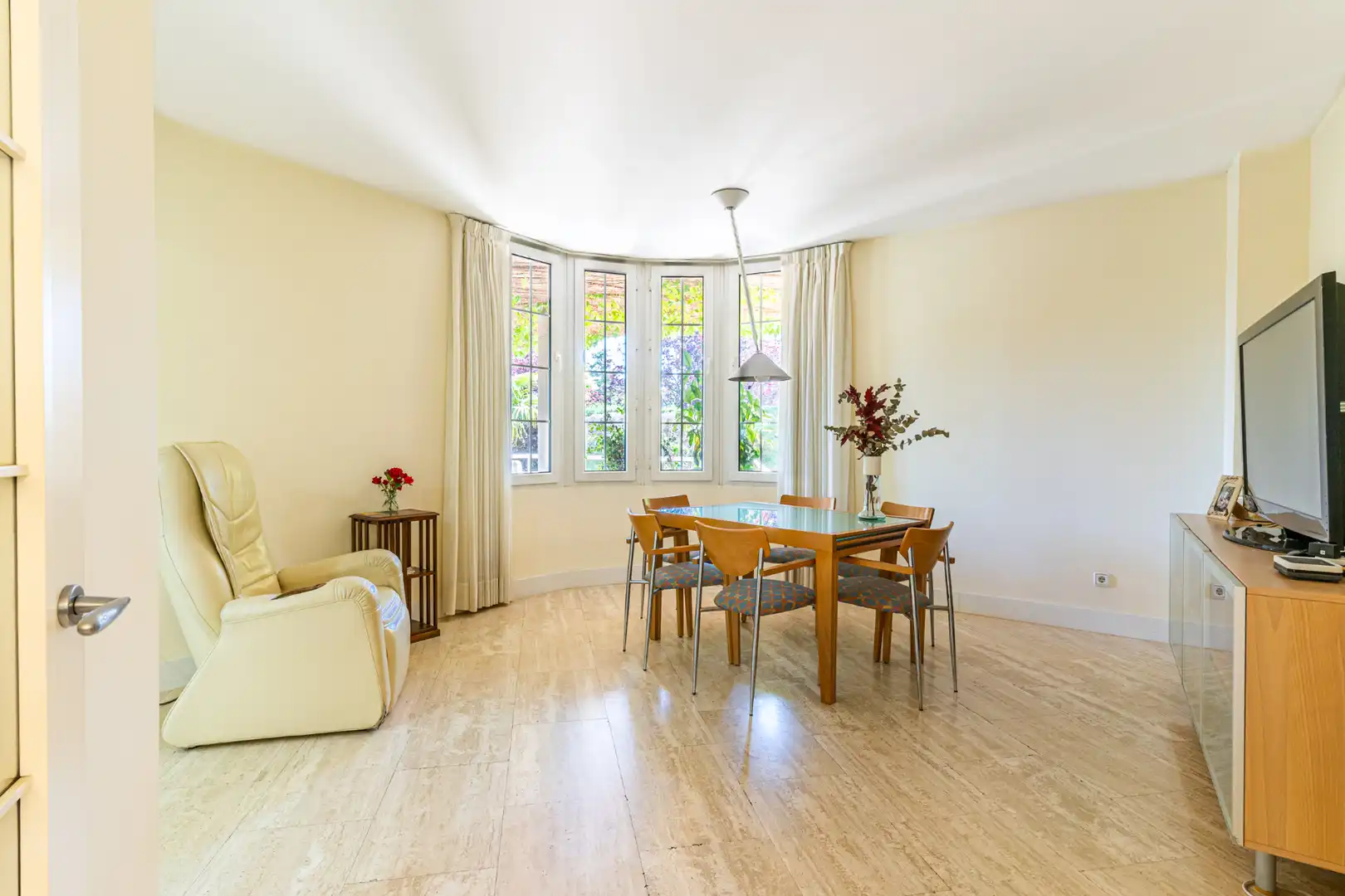 Dining room of Houses for sale in Villanueva de la Cañada  with Heating, Private garden and Swimming Pool