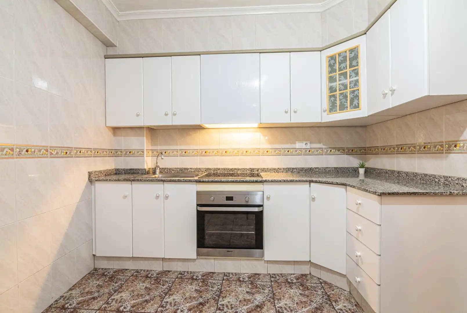 Kitchen of Flat for sale in Elche / Elx  with Air Conditioner and Balcony
