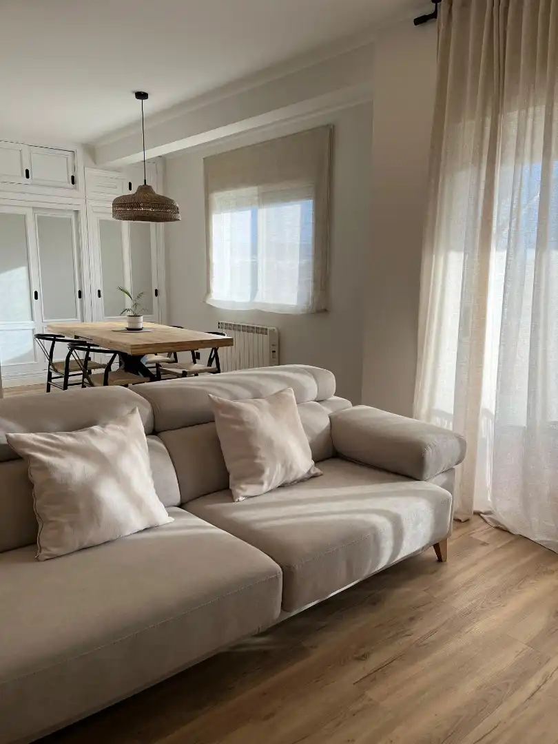 Sala de estar de Piso en venta en Plasencia con Aire acondicionado, Calefacción y Amueblado