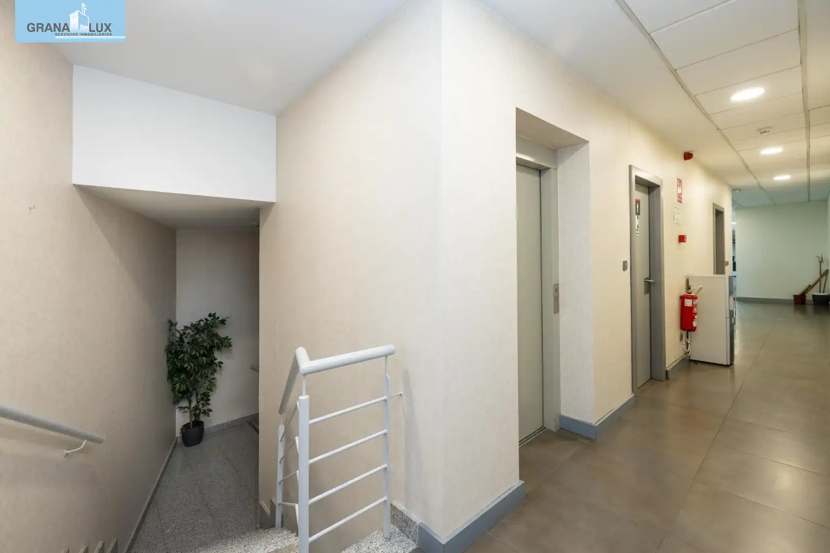 Inmuebles singulares con ascensor en venta en Peligros, imagen 54