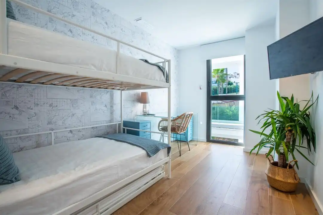 Bedroom of Duplexes for rent in La Alcaidesa  with Air Conditioner, Heating and Private garden