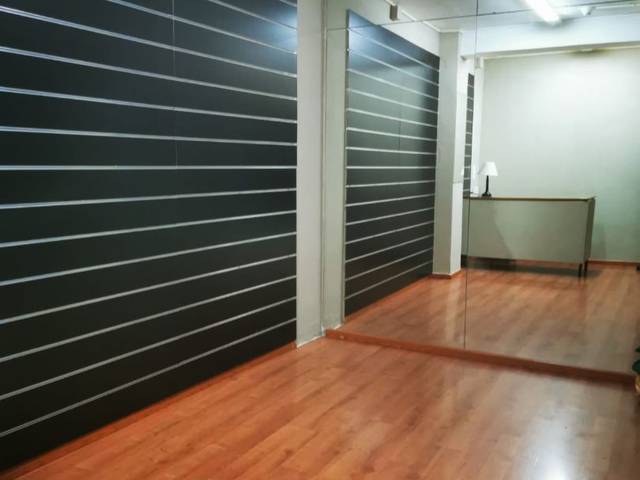 Local comercial en Alquiler en Passeig de Francesc Macià, 46 en Centre